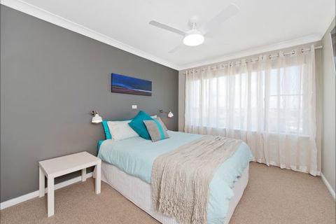 Apricari - Maitland Accommodation 7