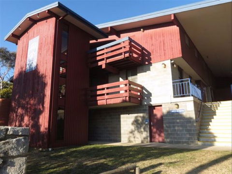 Araluen Lodge - Maitland Accommodation 0