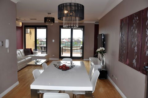 Best Apartment In The Heart Of Sydney’s Little Italy - Maitland Accommodation 1