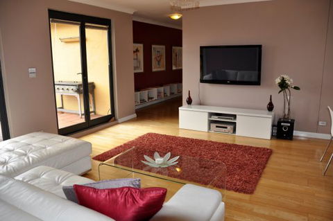 Best Apartment In The Heart Of Sydney’s Little Italy - Maitland Accommodation 2