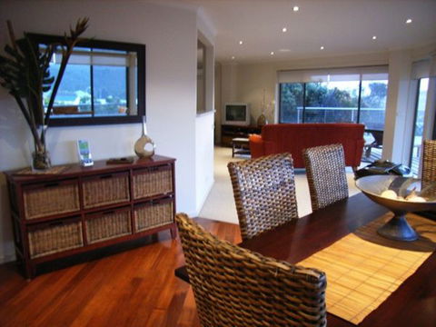 C-Deck Beach House Apartment - Maitland Accommodation 0