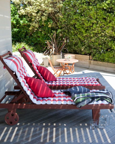 C-Deck Beach House Apartment - Maitland Accommodation 3