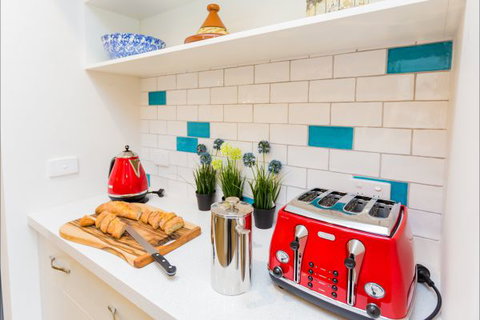 La Flotte - Maitland Accommodation 8