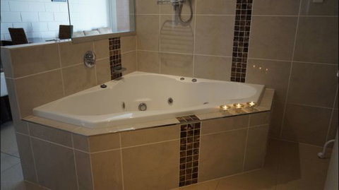 La Solana Holiday Apartments  - Mackay - Maitland Accommodation 8