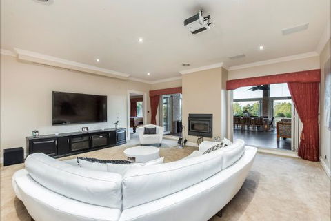 La Bella Vita - Maitland Accommodation 2