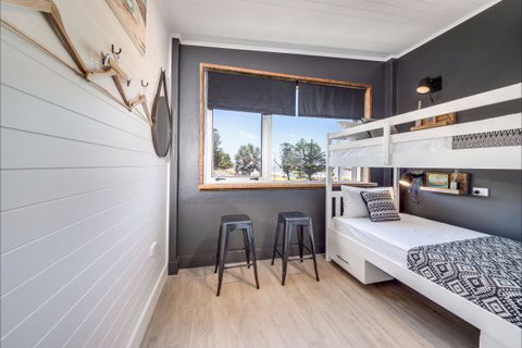 Stranded Beach Stay Yeppoon - Maitland Accommodation 1