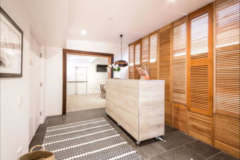 Stranded Beach Stay Yeppoon - Maitland Accommodation 2