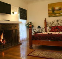 Tudor Cottages Mount Dandenong - Maitland Accommodation