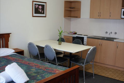 Warrnambool Holiday Park And Motel - Maitland Accommodation 4
