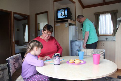 Warrnambool Holiday Park And Motel - Maitland Accommodation 5