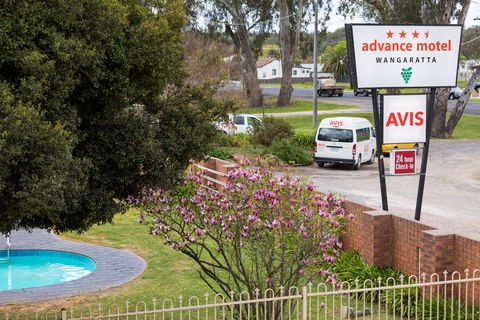 Advance Motel - Maitland Accommodation 9
