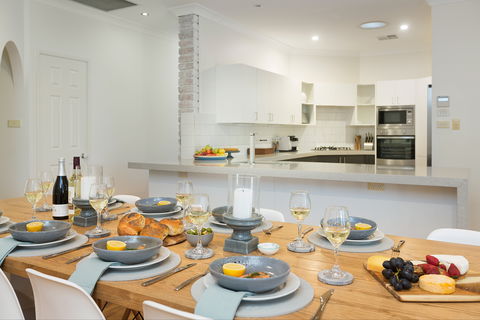 Amelia-Rose - Maitland Accommodation 3