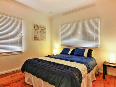 Aqua Flora - Maitland Accommodation 7