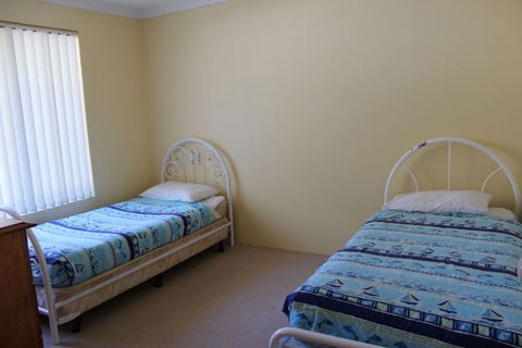 BeachnBush - Maitland Accommodation 3