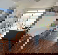 Beach Stay Mona Vale - Maitland Accommodation