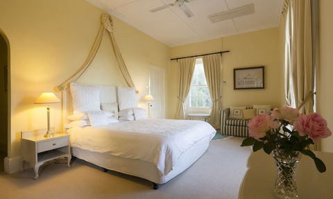 Faversham House - Maitland Accommodation 0