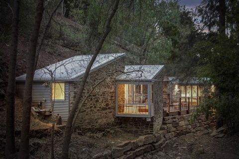 Foothills Retreat - Maitland Accommodation 0