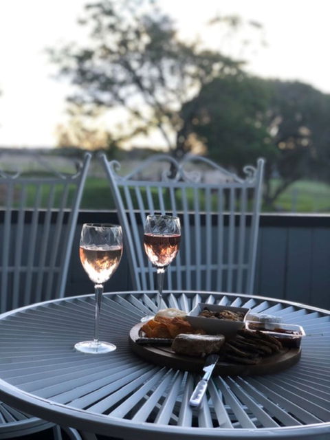 Forest Lodge Highfields - Maitland Accommodation 7