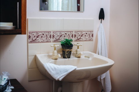 Hamilton House Bed And Breakfast - Maitland Accommodation 8