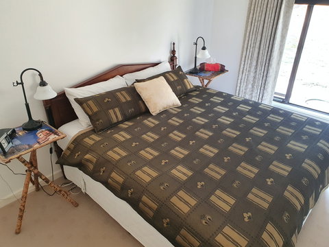 Huntly Lodge - Maitland Accommodation 2