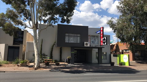 Hello Adelaide Motel Apartments - Frewville - Maitland Accommodation 0