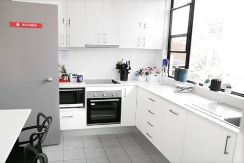 Myola Coogee Accommodation - Maitland Accommodation 4