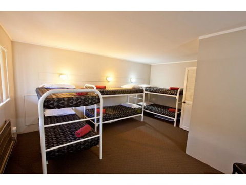 Snowy Mountains Resort - Maitland Accommodation 5