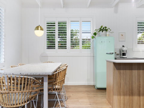 Sunset Beach - Summer Breeze - Maitland Accommodation 8