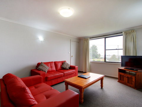 Tamar River Villas - Maitland Accommodation 1