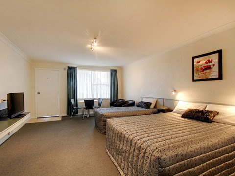 Tamar River Villas - Maitland Accommodation 2