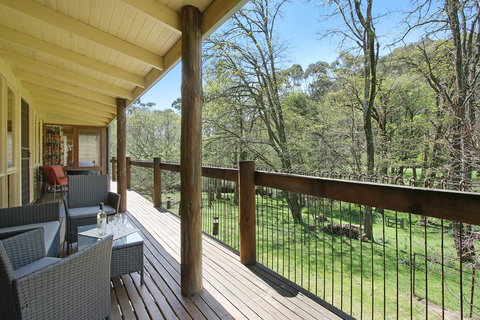 Until - Maitland Accommodation 0