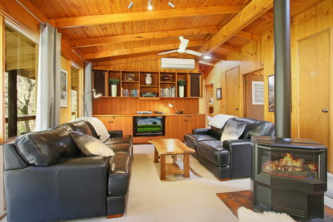 Until - Maitland Accommodation 1