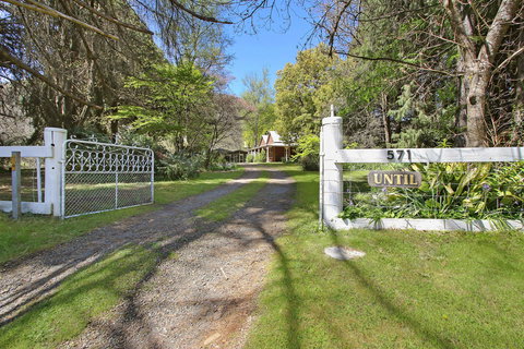 Until - Maitland Accommodation 3