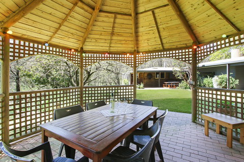 Until - Maitland Accommodation 8