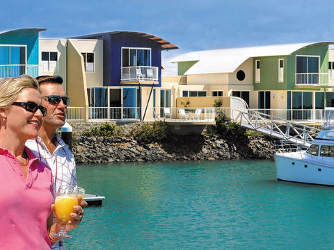 Absolute Waterfront Villa - Maitland Accommodation 0
