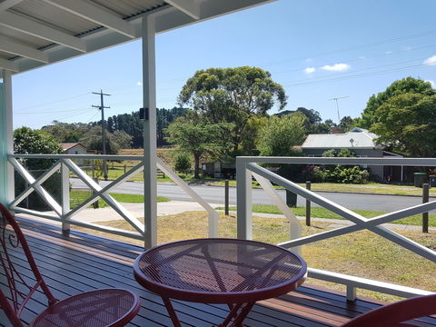 Alkira Studios Fish Creek - Maitland Accommodation 2