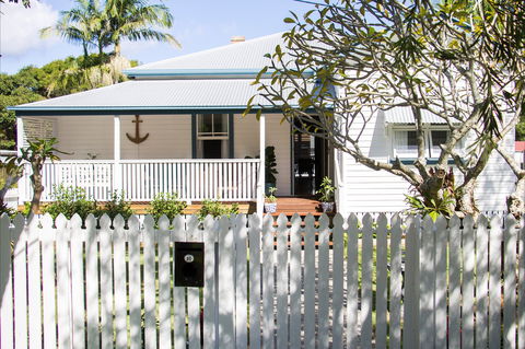 Anchored In Byron - Maitland Accommodation 0