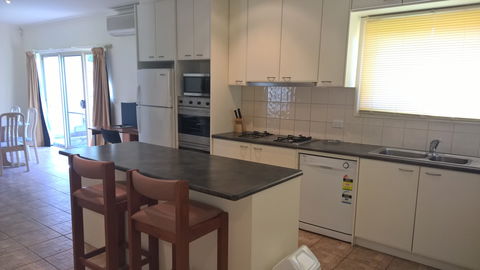 Apartments Of Waverley - Maitland Accommodation 6