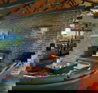 Banjos Bushland Retreat - Maitland Accommodation