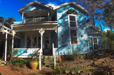 Blue Peace: Blue Mountains Home - Maitland Accommodation 0