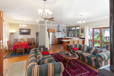 Blue Peace: Blue Mountains Home - Maitland Accommodation 1