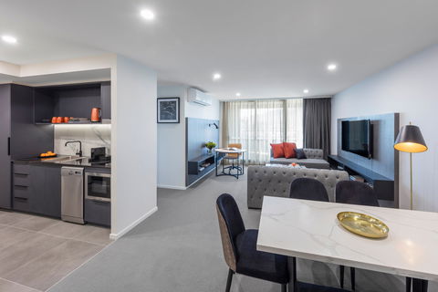 Deco Hotel Canberra - Maitland Accommodation 7