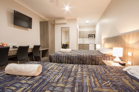 Harvest Lodge - Maitland Accommodation 5