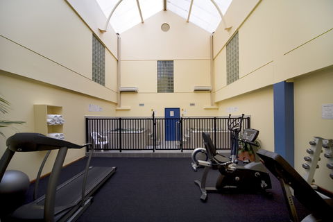 Madison Capital Executive Apartment Hotel - Maitland Accommodation 2