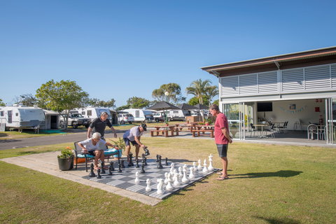 Maroochydore Beach Holiday Park - Maitland Accommodation 4