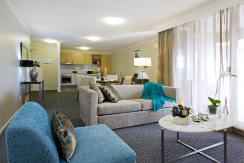 Pacific Suites Canberra - Maitland Accommodation 5