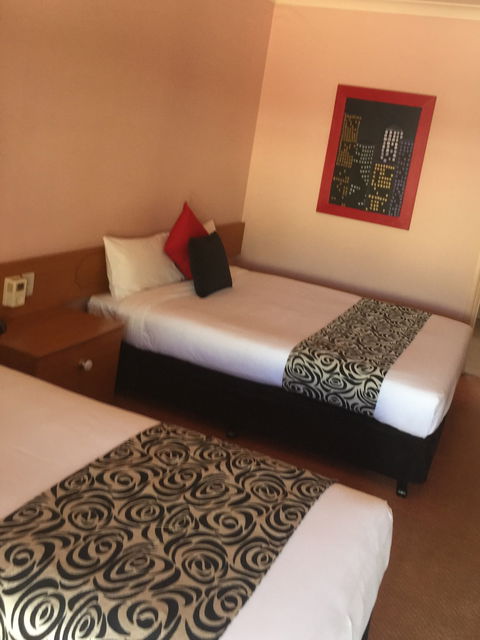 Philadelphia Motor Inn - Maitland Accommodation 8