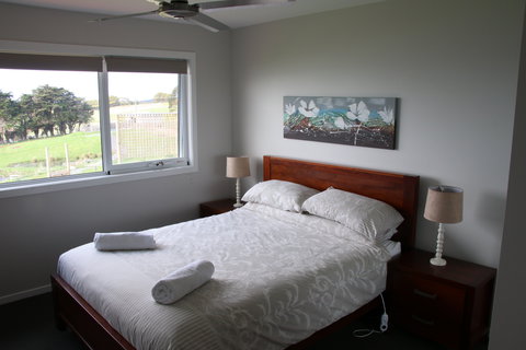 Seaside Farm Retreat - Maitland Accommodation 2