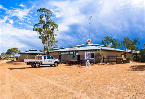 The Innamincka Hotel - Maitland Accommodation 2