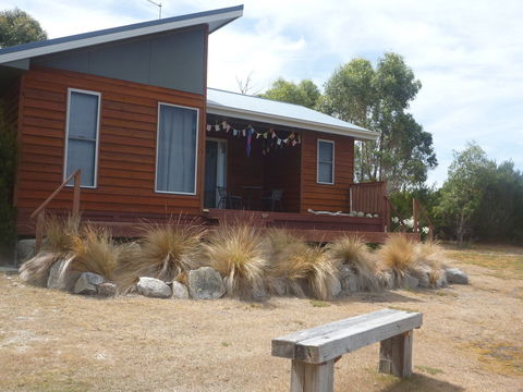 Yakkalla Holiday Cottage - Maitland Accommodation 0